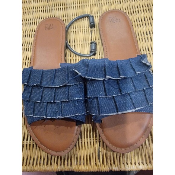 Time and Tru Blue Jean Slides Sz 10 - Picture 1 of 3